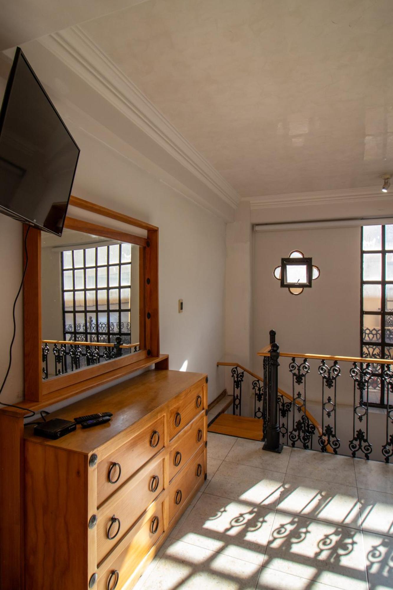 Suites Sevilla ปวยบลา ภายนอก รูปภาพ