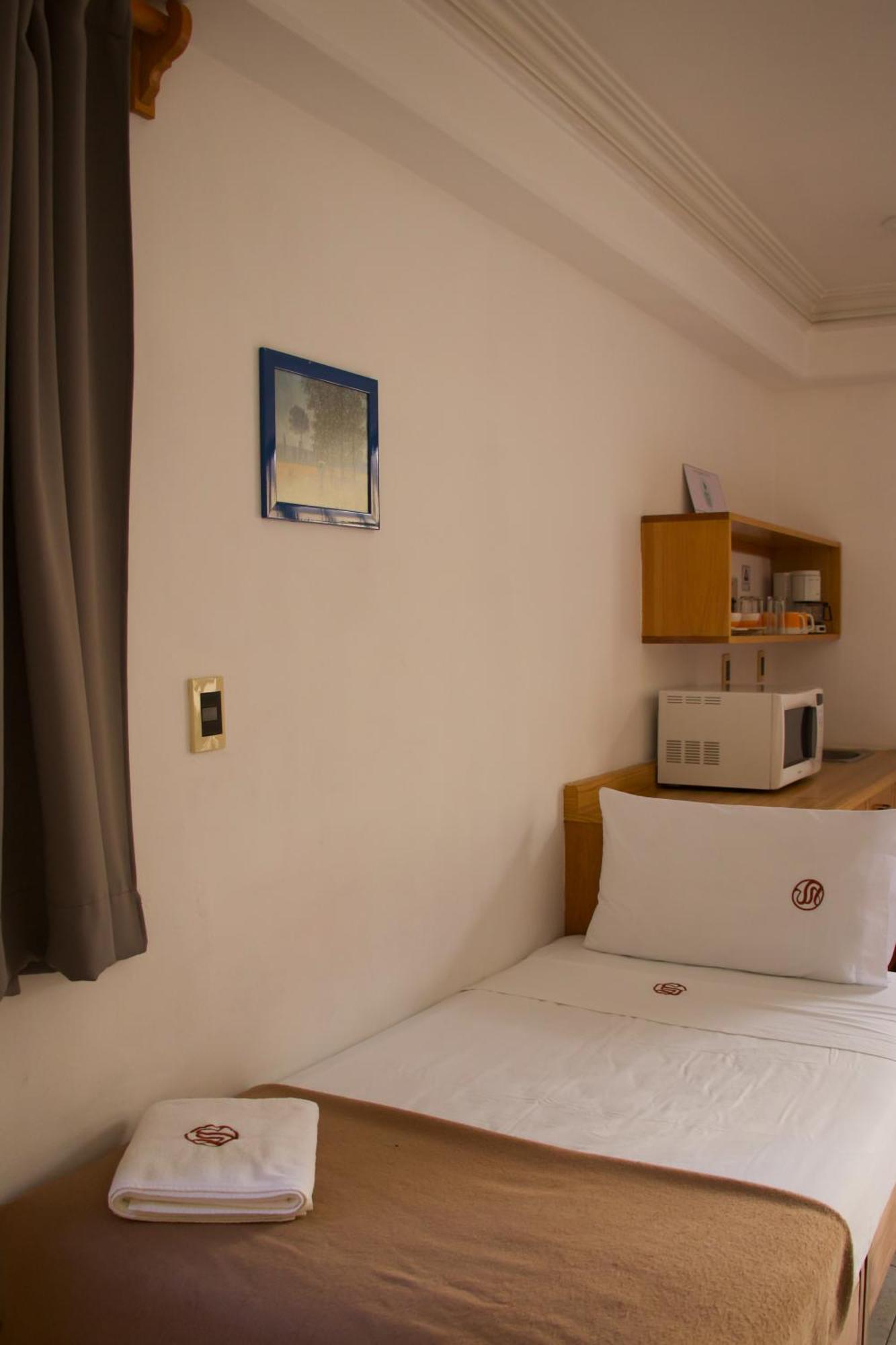 Suites Sevilla ปวยบลา ภายนอก รูปภาพ