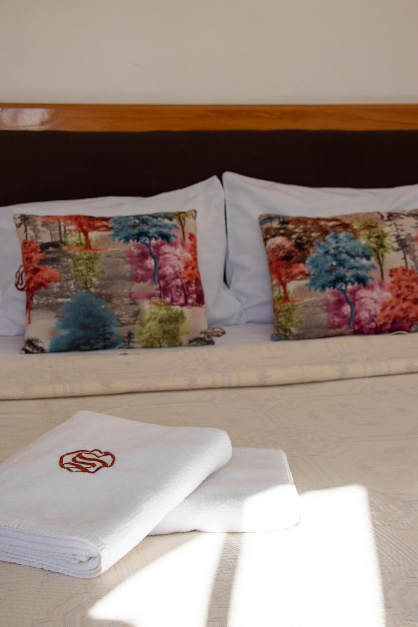 Suites Sevilla ปวยบลา ภายนอก รูปภาพ