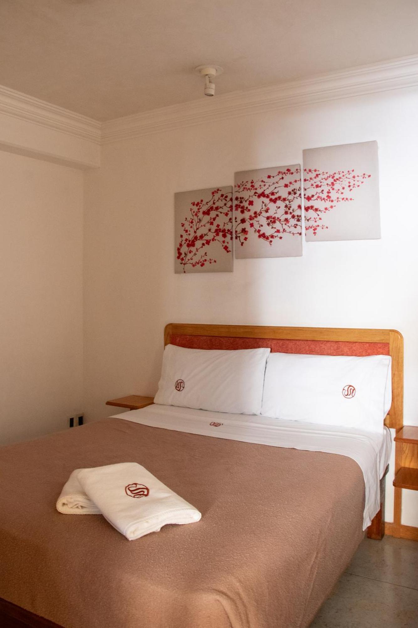 Suites Sevilla ปวยบลา ภายนอก รูปภาพ